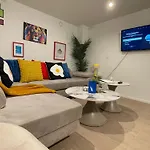 One Lux Stay Studio Basement Near Antwerp Central