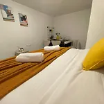 One Lux Stay Studio Basement Near Antwerp Central