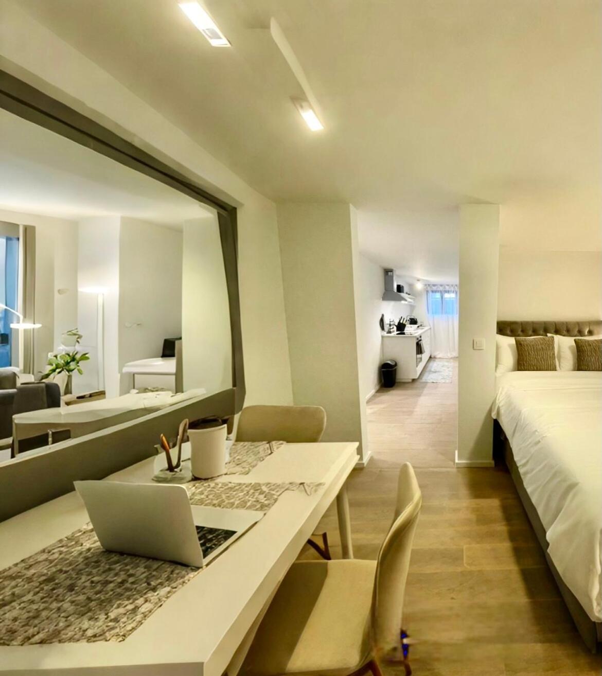 One Lux Basement Near Apartment Antwerp
